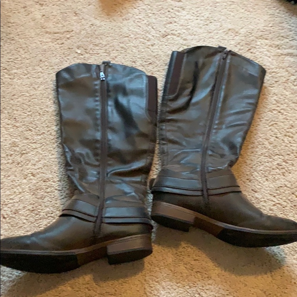 Wide calf boots - Picture 2 of 6